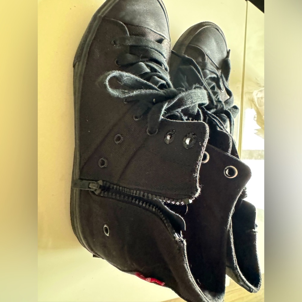 Levi's high tops